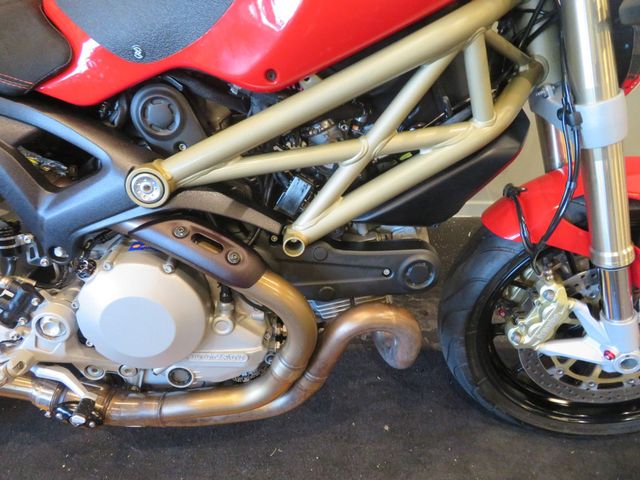 ducati - m-1100-evo
