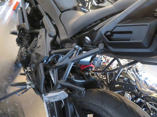 kawasaki - versys-650-abs