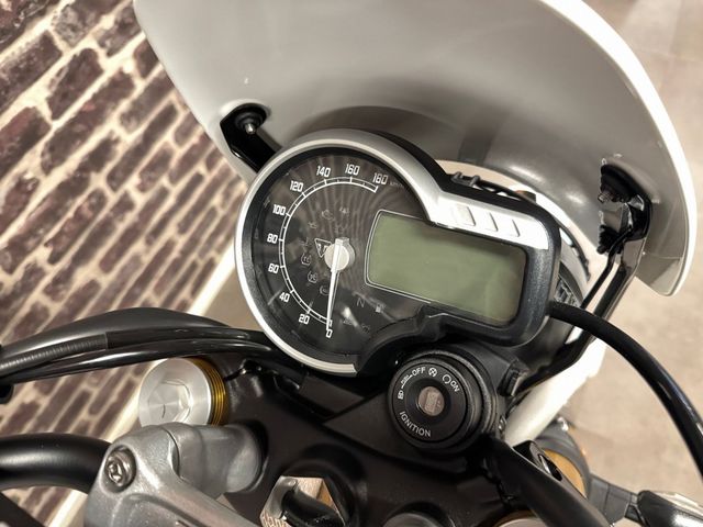 triumph - scrambler-400-xc