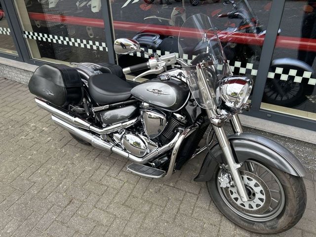 suzuki - intruder-c-800-classic