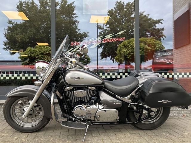 suzuki - intruder-c-800-classic