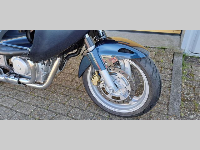 honda - nt-650-v-deauville