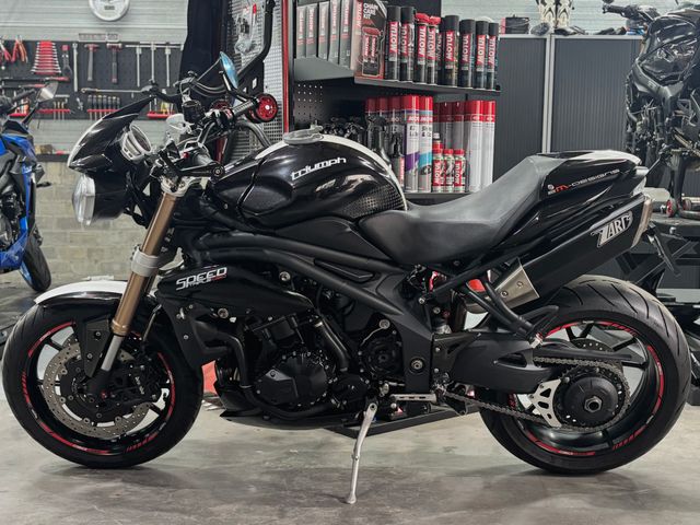 triumph - speed-triple-1050-abs
