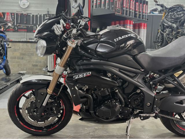 triumph - speed-triple-1050-abs