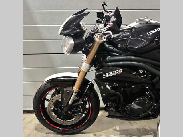 triumph - speed-triple-1050-abs