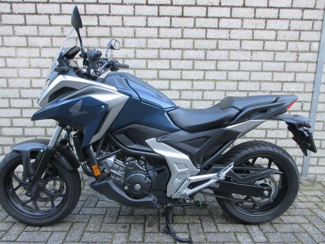 honda - nc-700-x-dct