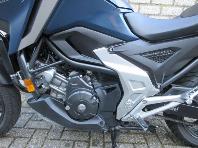 honda - nc-700-x-dct