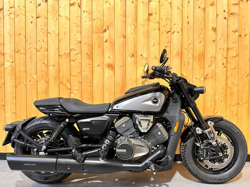Qjmotor SRV 600 V4 2026 nieuw
