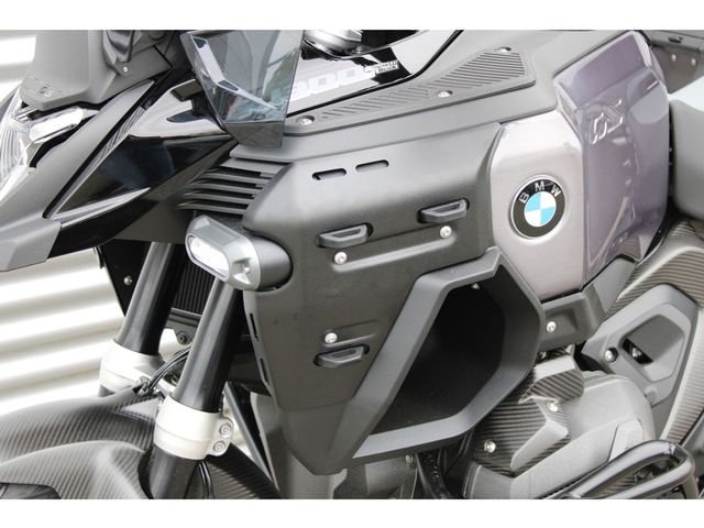 bmw - r-1300-gs-adventure