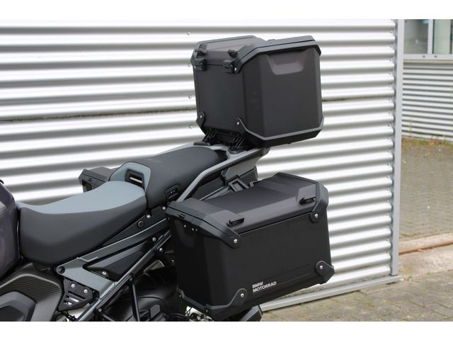 bmw - r-1300-gs-adventure