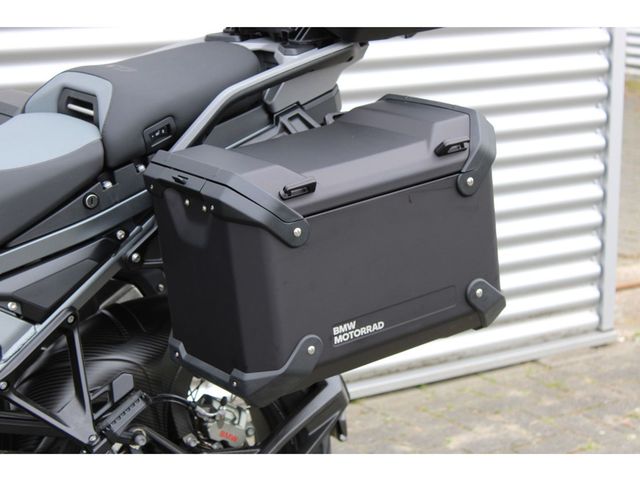 bmw - r-1300-gs-adventure