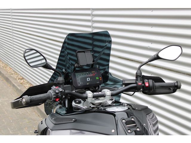 bmw - r-1300-gs-adventure