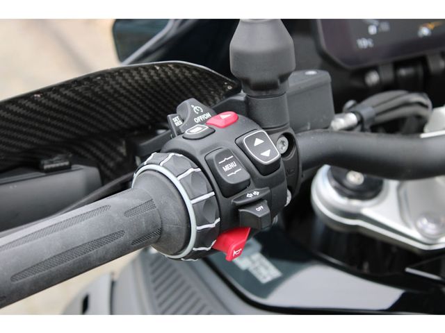 bmw - r-1300-gs-adventure