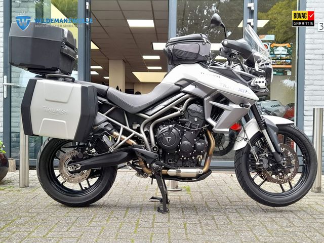 triumph - tiger-800-xrx