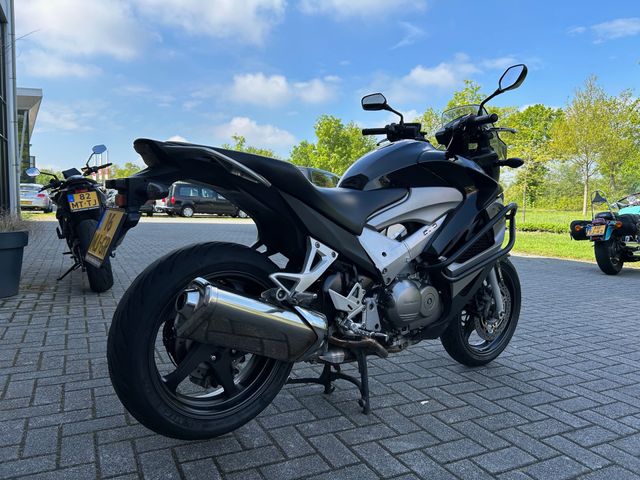 honda - vfr-800-x-crossrunner