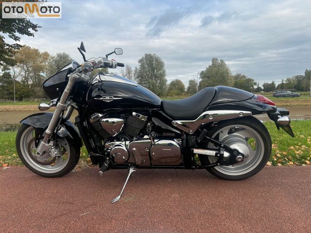 suzuki - m-1500-intruder