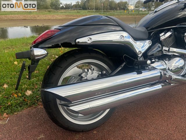 suzuki - m-1500-intruder