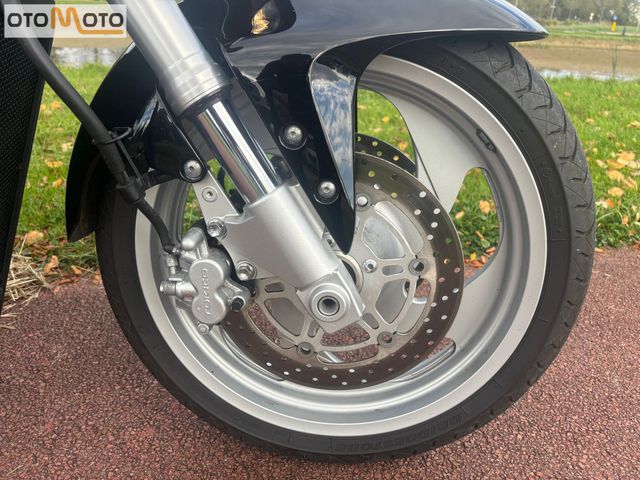 suzuki - m-1500-intruder