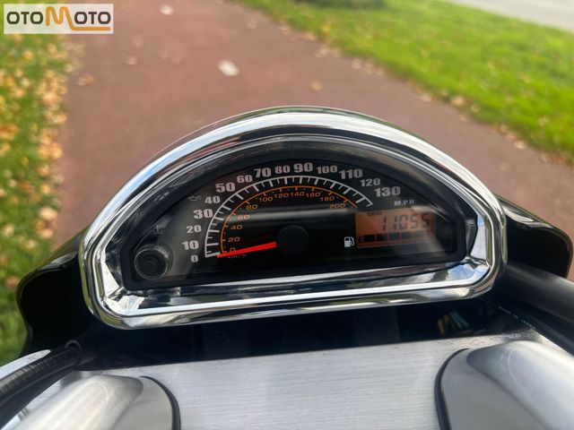 suzuki - m-1500-intruder