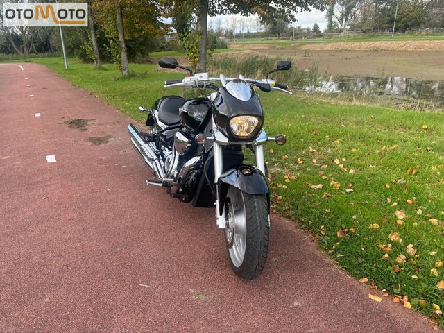 suzuki - m-1500-intruder