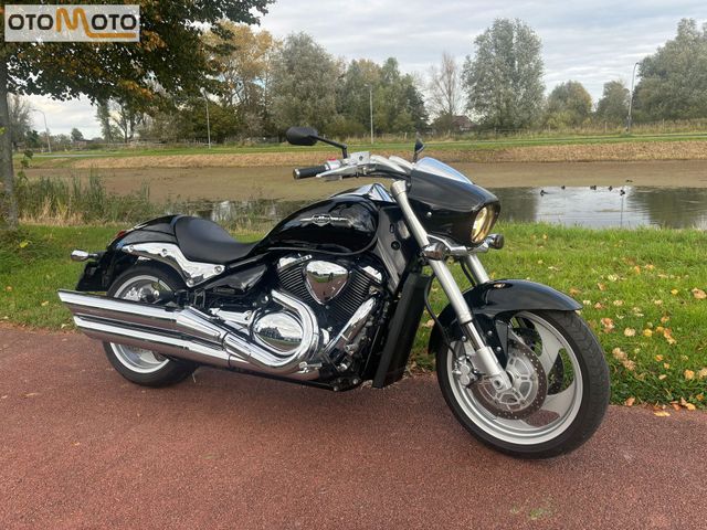 suzuki - m-1500-intruder