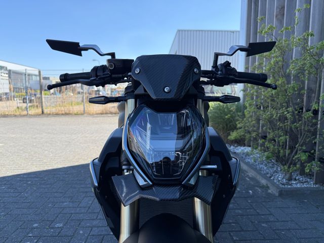 bmw - s-1000-r