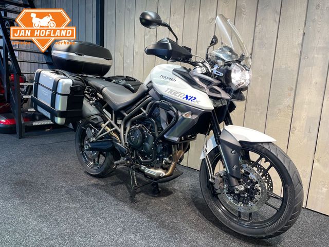 triumph - tiger-800-xrx