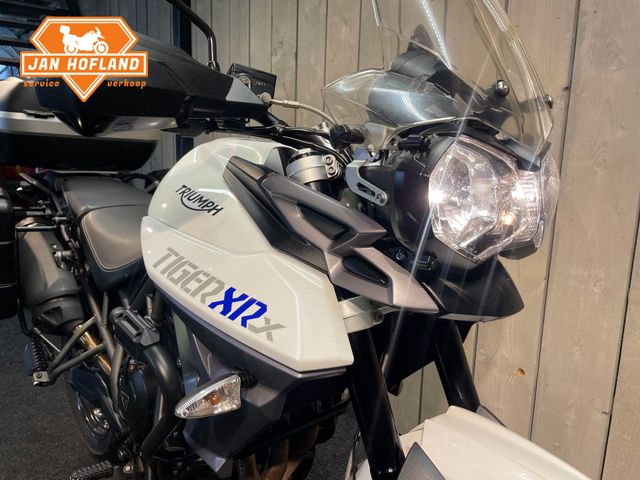 triumph - tiger-800-xrx