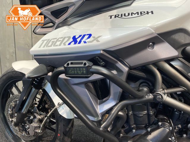 triumph - tiger-800-xrx