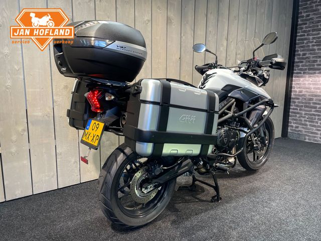 triumph - tiger-800-xrx