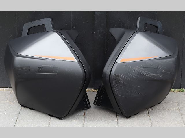 ktm - 1290-super-duke-gt