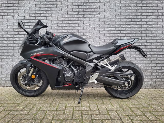 honda - cbr-650-r