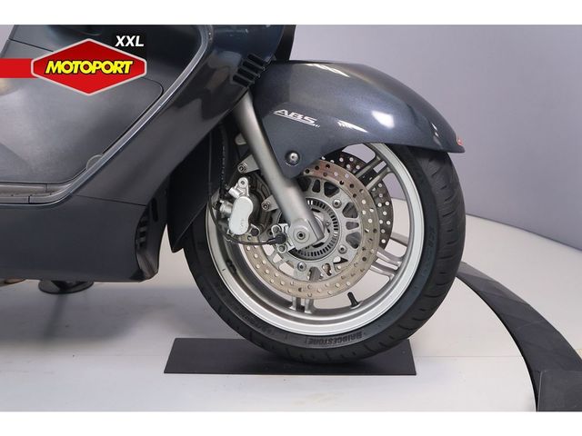 suzuki - burgman-650-a-executive