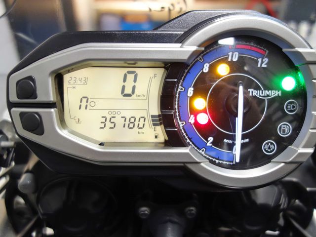 triumph - tiger-800-xc