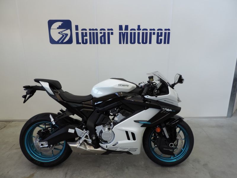 Cfmoto 675 SR-R 2026 nieuw
