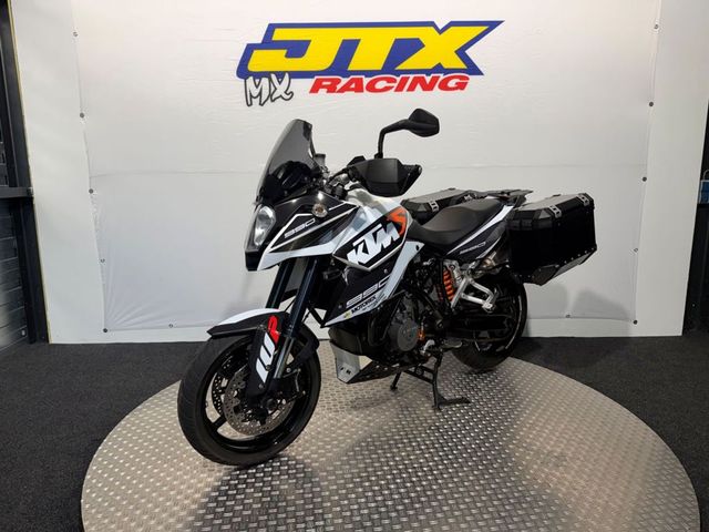 ktm - 990-supermoto-t