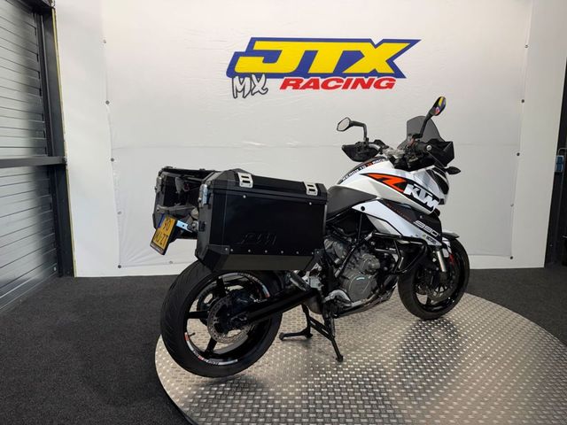 ktm - 990-supermoto-t