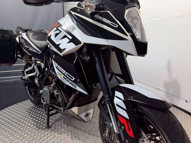 ktm - 990-supermoto-t
