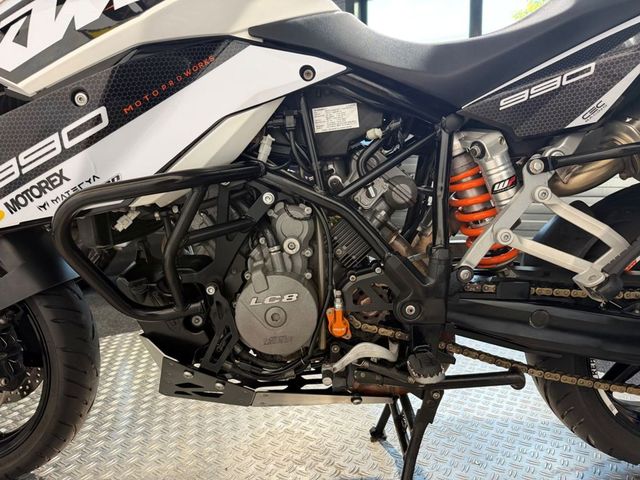 ktm - 990-supermoto-t
