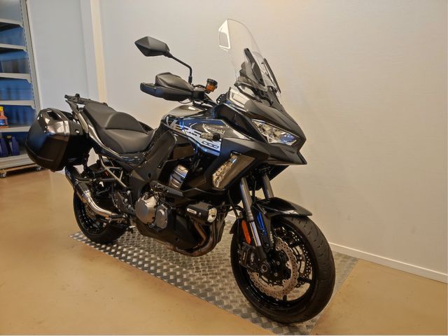 kawasaki - versys-1000-se-grand-tourer