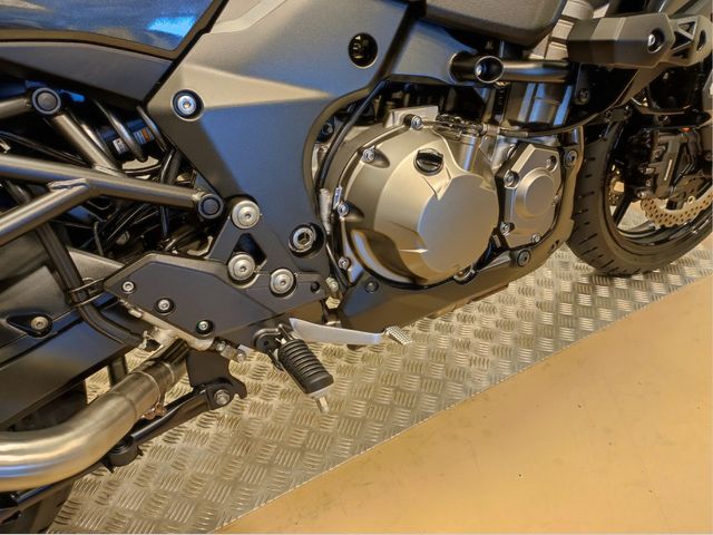 kawasaki - versys-1000-se-grand-tourer