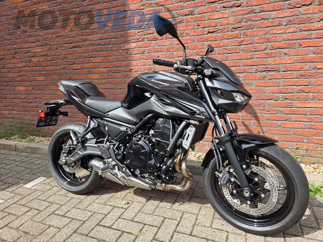 kawasaki - z650-s