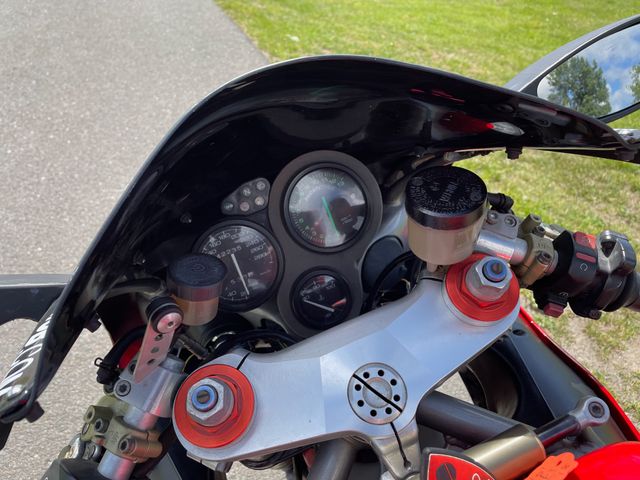 ducati - 748