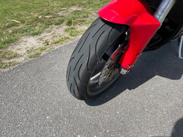 ducati - 748