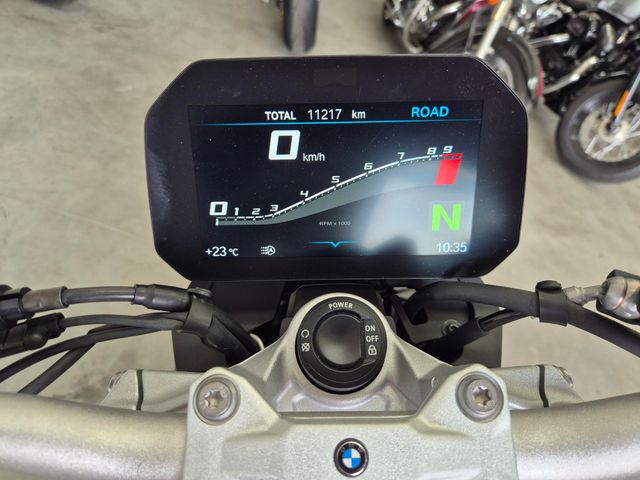 bmw - f-900-r