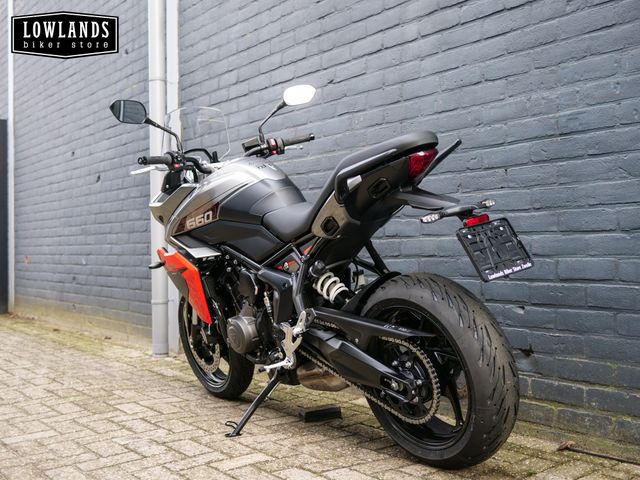 triumph - tiger-sport-660