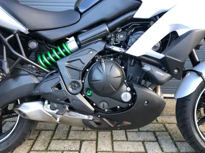 KAWASAKI VERSYS 650 GRAND TOURER – foto 4