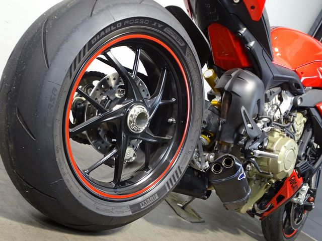 ducati - streetfighter-v4