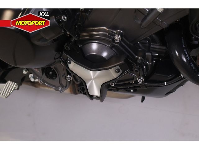yamaha - tracer-9