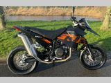 KTM 690 SUPERMOTO